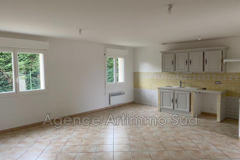 Location appartement Aureille Location appartement Aureille