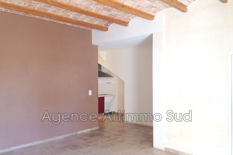 Photo Appartement Aureille Location appartement 3 pièces 55 m²