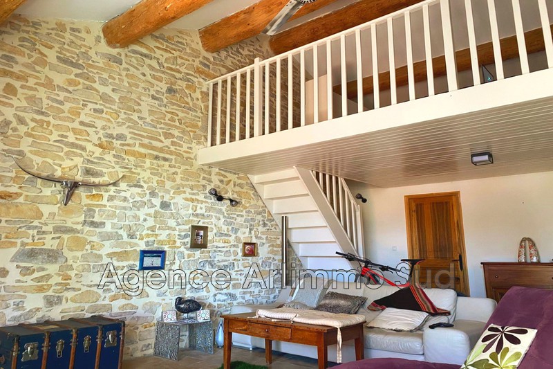 Location appartement Aureille Location appartement Aureille