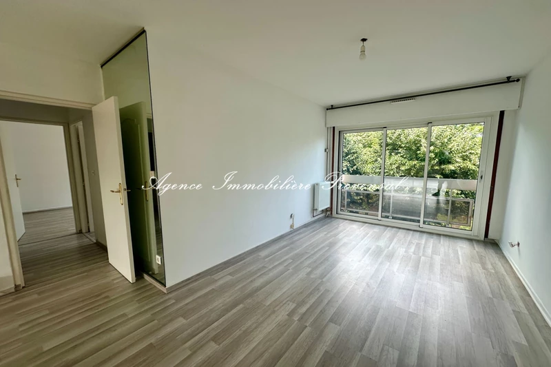 Location appartement Sainte-Maxime  