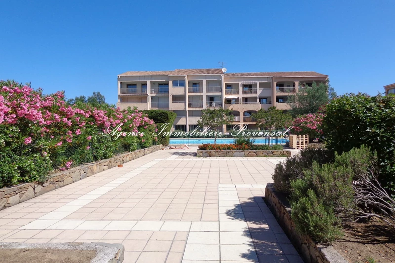Location appartement Sainte-Maxime  Apartment Sainte-Maxime Proche centre ville,  Rentals apartment  2 rooms   40&nbsp;m&sup2;