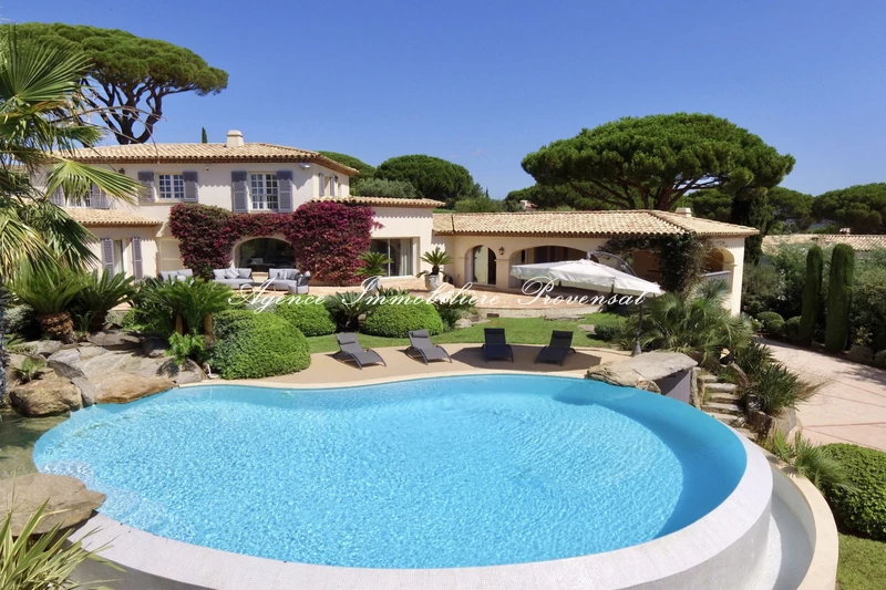 Location saisonnière villa provençale Sainte-Maxime  