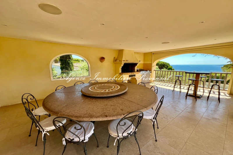 Location saisonnière villa provençale Sainte-Maxime  