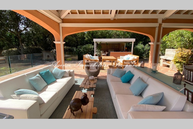 Location saisonnière villa Grimaud  