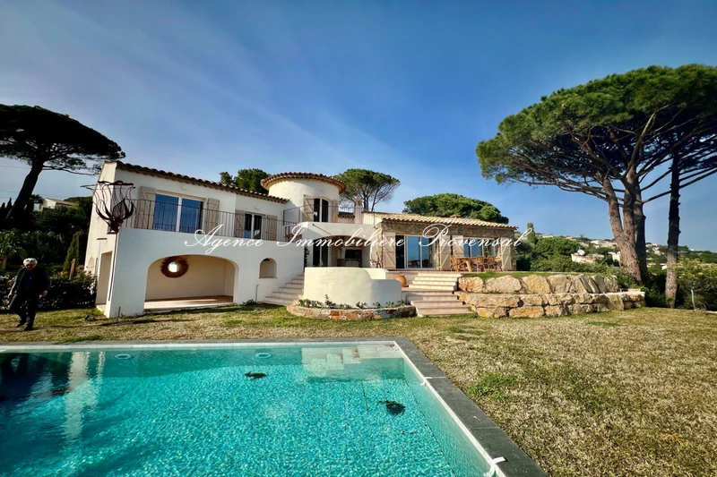 Location saisonnière villa provençale Sainte-Maxime  