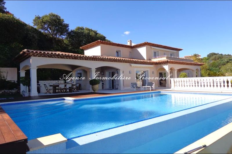 Vente villa Sainte-Maxime Vente villa Sainte-Maxime Villa Sainte-Maxime achat villa 5 chambres 250 m²