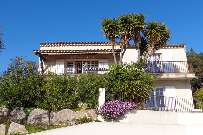 Vente villa Sainte-Maxime Vente villa Sainte-Maxime Villa Sainte-Maxime Proche centre ville, achat villa 3 chambres 120 m²