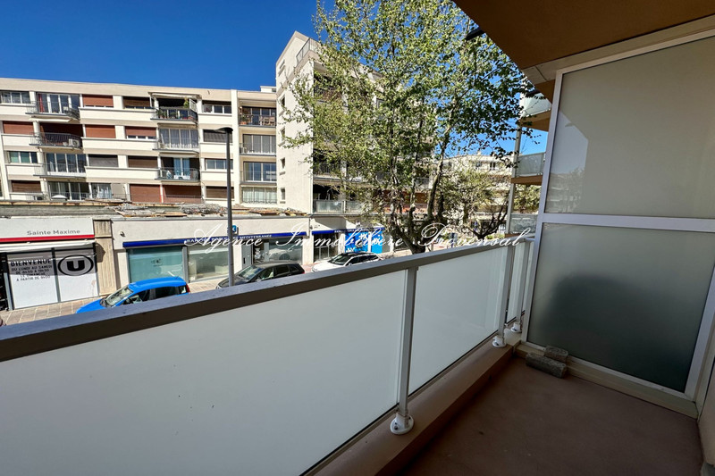 Vente appartement Sainte-Maxime  Apartment Sainte-Maxime Centre-ville,   to buy apartment  3 rooms   53&nbsp;m&sup2;