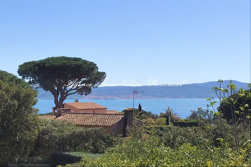 Vente villa Sainte-Maxime Vente villa Sainte-Maxime Villa Sainte-Maxime Proche centre ville, achat villa 4 chambres 217 m²