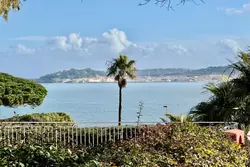 Photos  Appartement à vendre Grimaud 83310