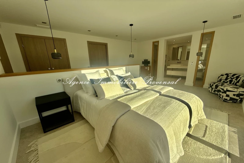 Vente villa contemporaine Sainte-Maxime Vente villa contemporaine Sainte-Maxime