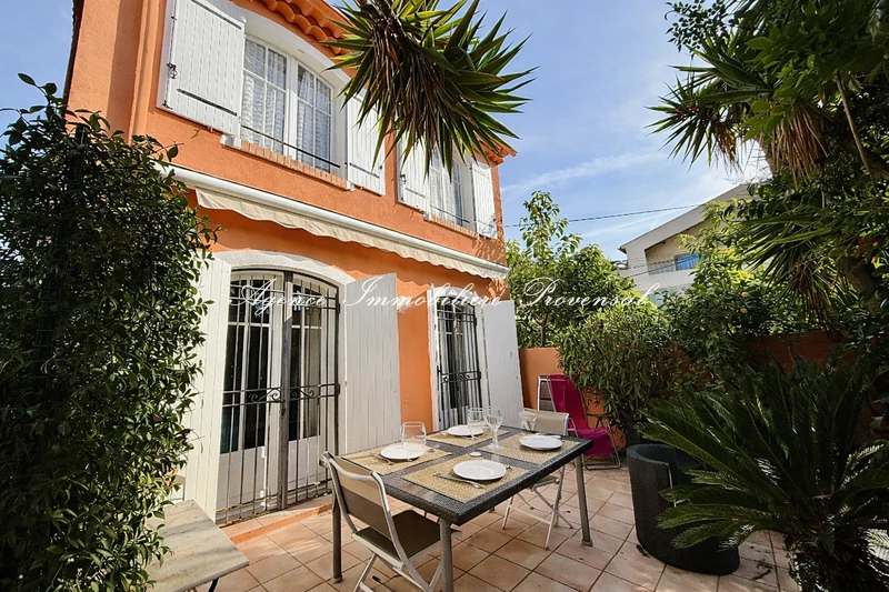 Vente maison Sainte-Maxime  House Sainte-Maxime Centre-ville,   to buy house  4 bedroom   130&nbsp;m&sup2;