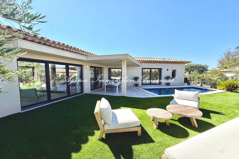 Vente villa Sainte-Maxime  Villa Sainte-Maxime Centre-ville,   to buy villa  3 bedroom   170&nbsp;m&sup2;