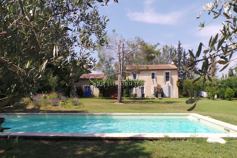 Photo Maison Saint-Rémy-de-Provence Proche centre, Location saisonnière maison 4 chambres 220 m²