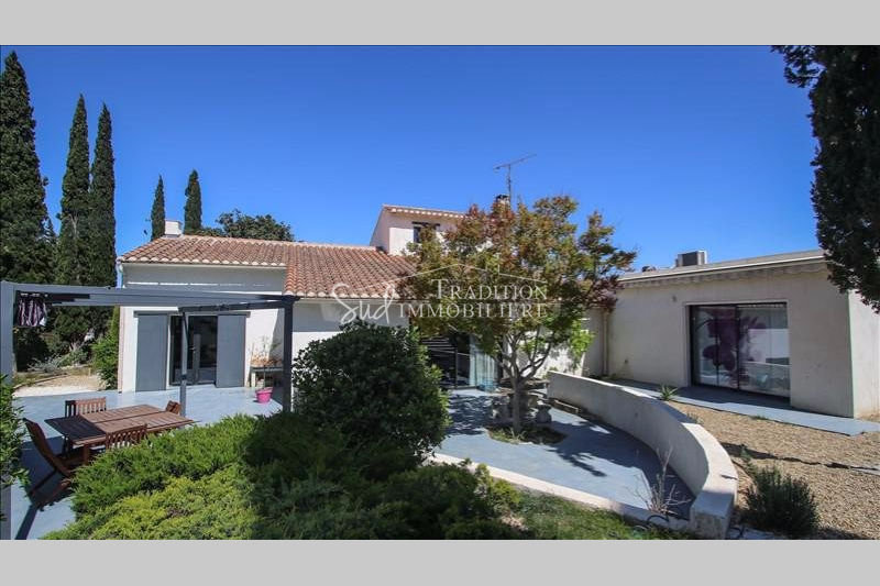Photo Maison Fontvieille Proche centre, achat maison 6 chambres 250 m²