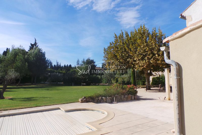 Photo Mas Saint-Rémy-de-Provence En campagne, achat mas 4 chambres 200 m²