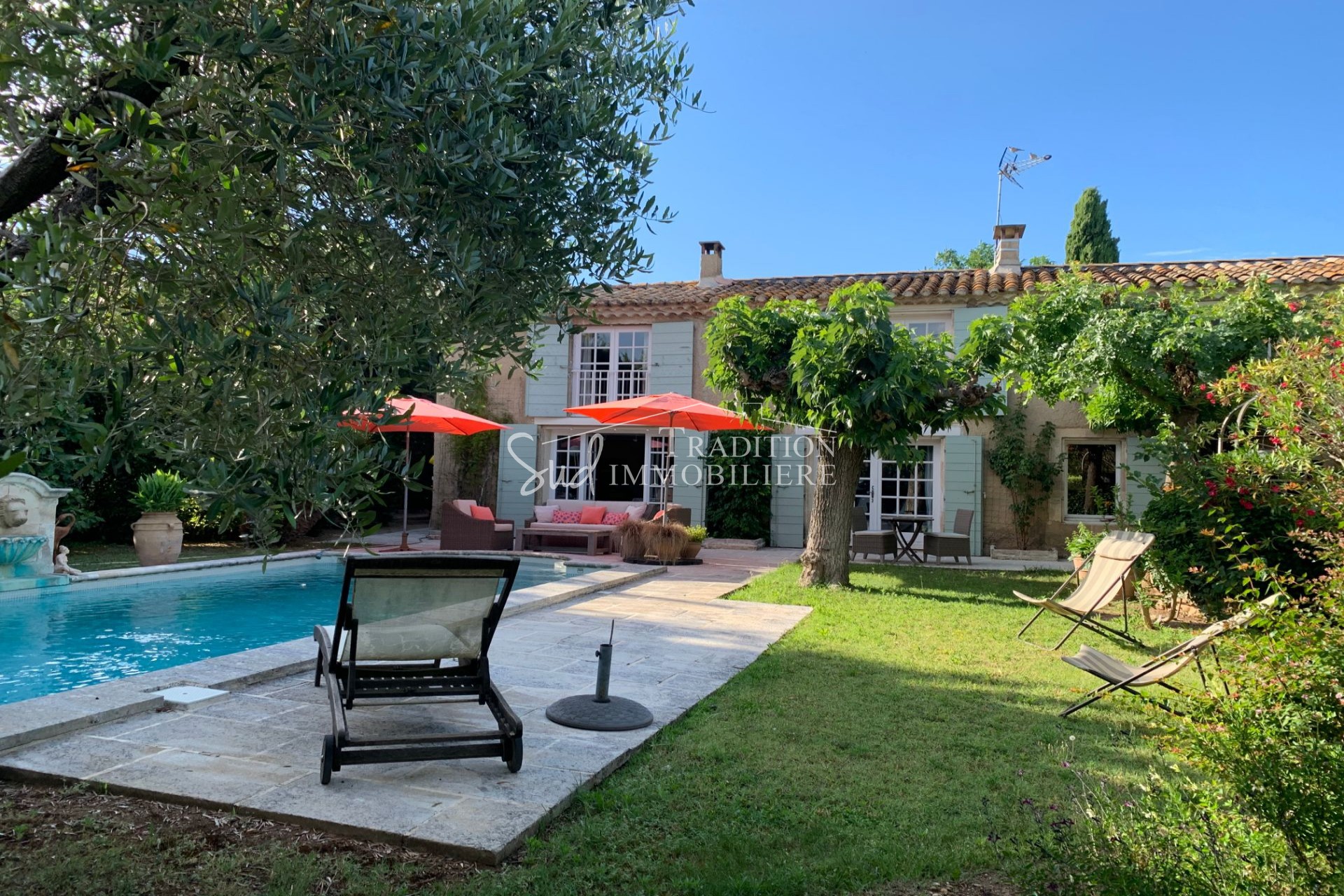 Vente maison de village 8 pièces MaussanelesAlpilles Proche centre 240 m²