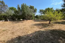 Photos  Terrain à vendre Châteaudouble 83300