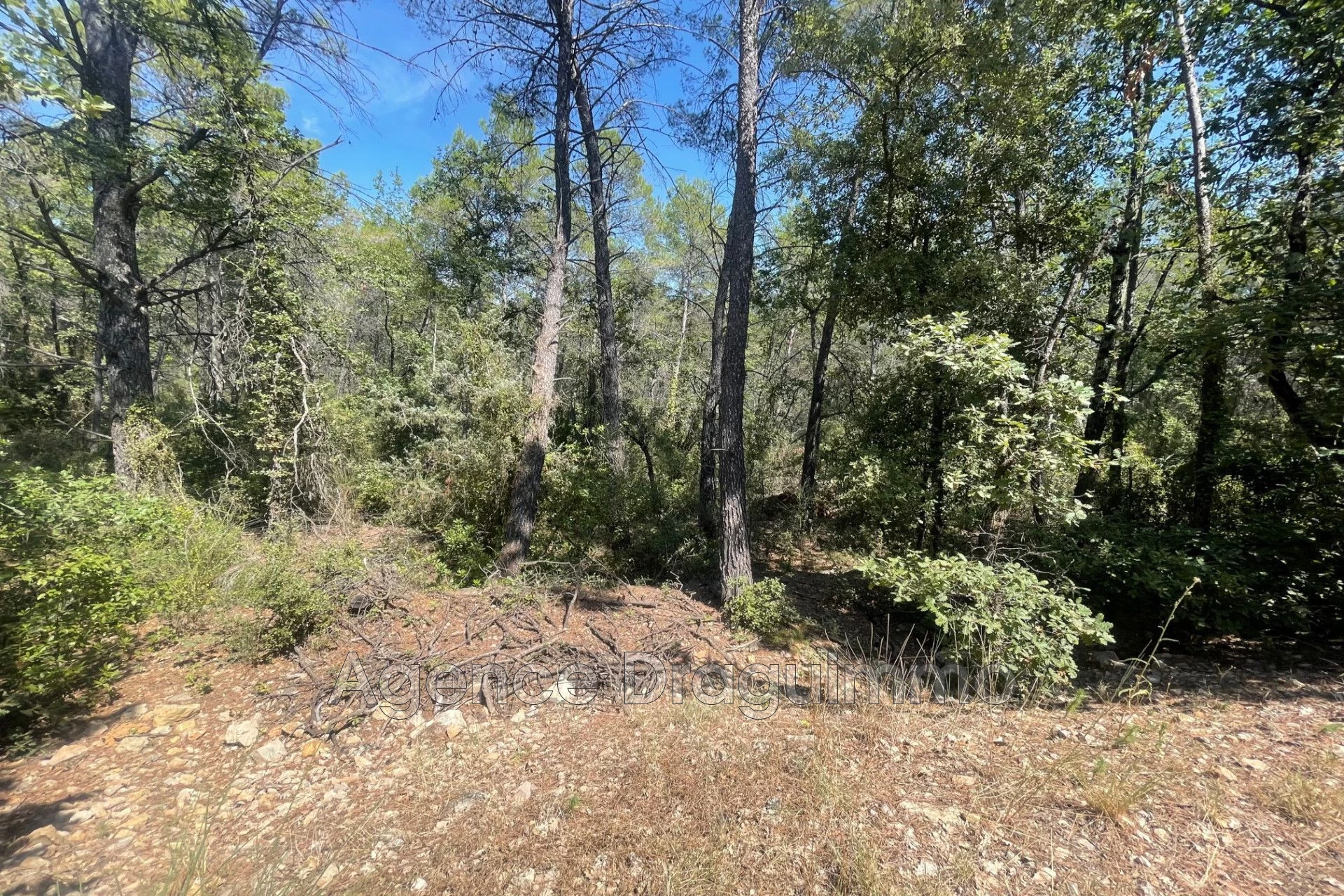 Terrain non constructible flayosc · 17 000 €