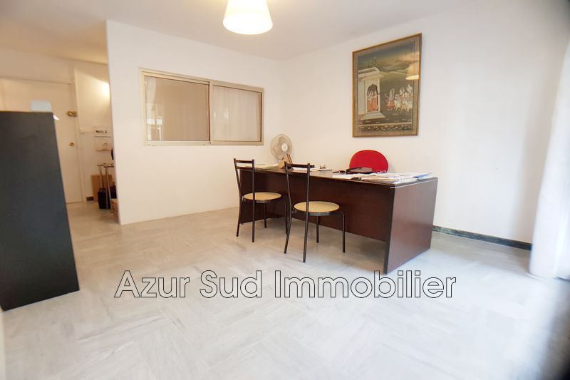 vente Vente local commercial murs bureau Antibes Centre-ville Murs bureau Antibes Centre-ville, Professionnel murs bureau 22 m²