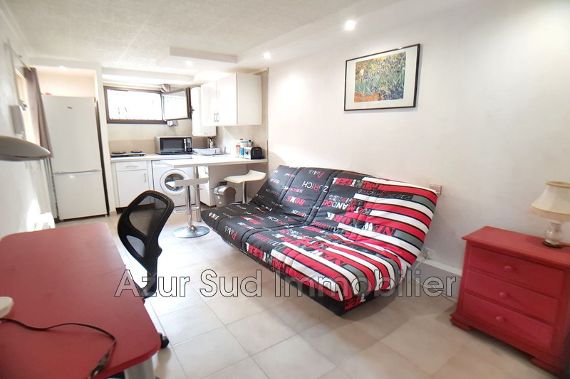 appartement  1 room  Juan-les-Pins 150 m plages  17 m² -   