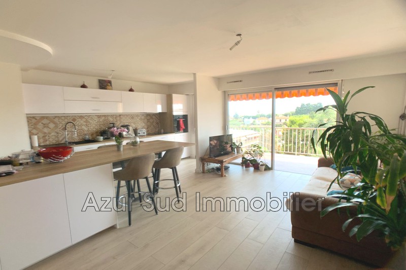 appartement  3 rooms  Antibes Terres blanches  64 m² -   