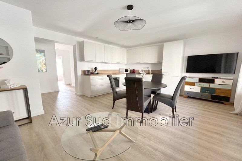 Photo Apartment Juan-les-Pins Centre-ville,   to buy apartment  4 rooms   71&nbsp;m&sup2;