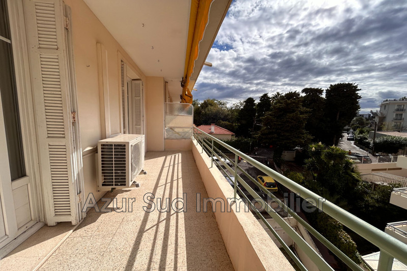 appartement  3 pièces  Antibes Centre-ville  60 m² -   