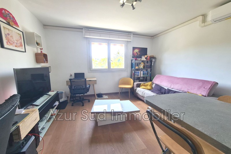 appartement  2 pièces  Antibes   38 m² -   