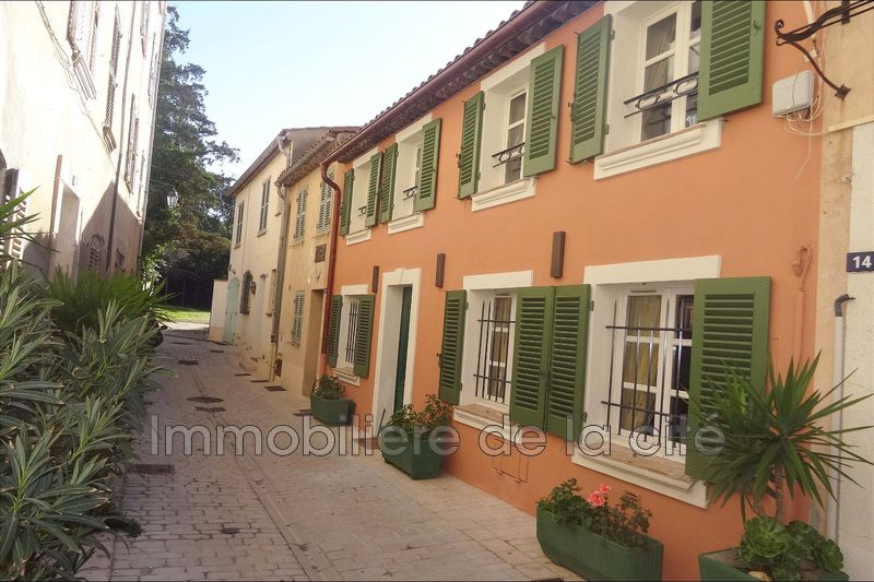 Photo Idéal investisseur Saint-Tropez Village de st tropez, achat idéal investisseur 3 chambres 190 m²