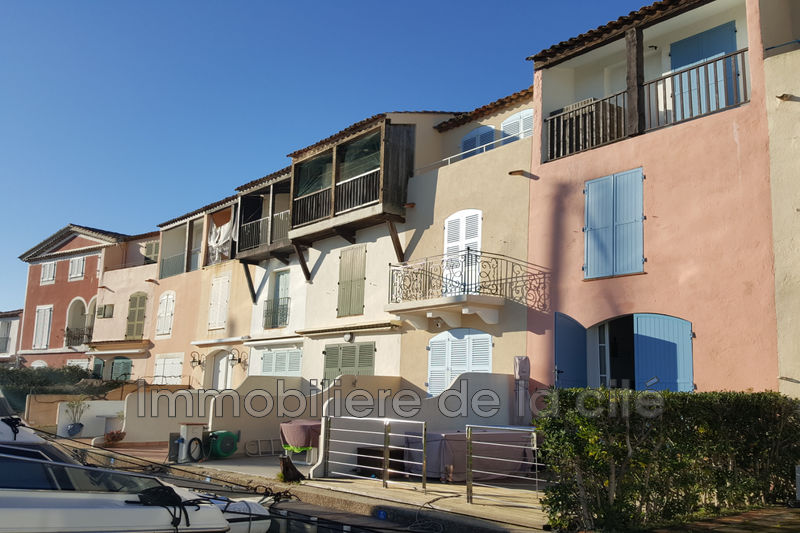 Photo Pêcheur elargie Port grimaud Amarrage 16 x 4,70 m., achat pêcheur elargie 4 chambres 85 m²