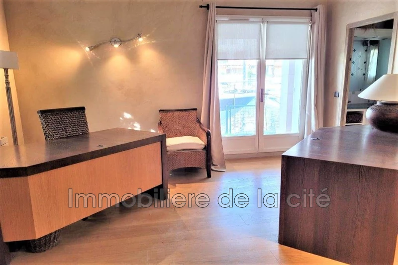 Vente Borderive et Maisons Spéciales Port Grimaud  