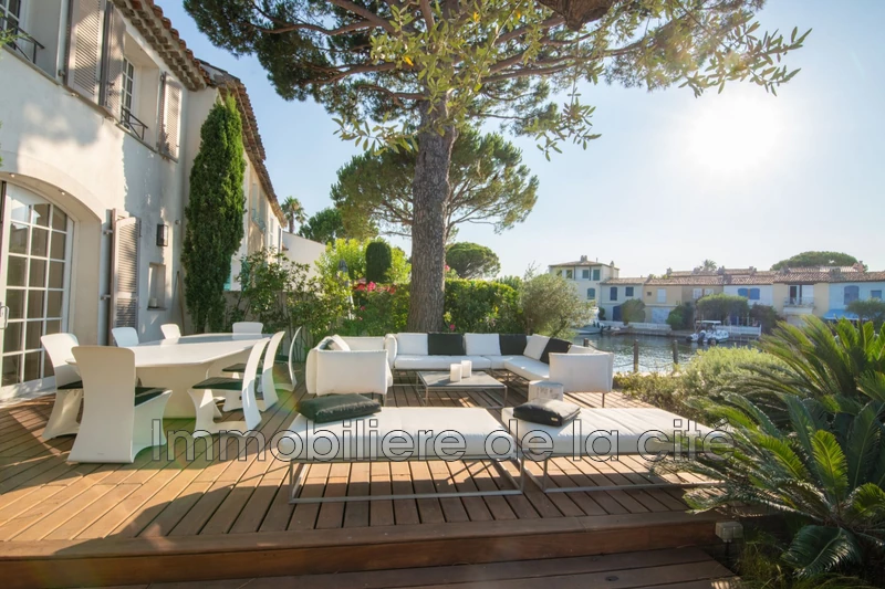 Vente Borderive et Maisons Spéciales Port Grimaud  