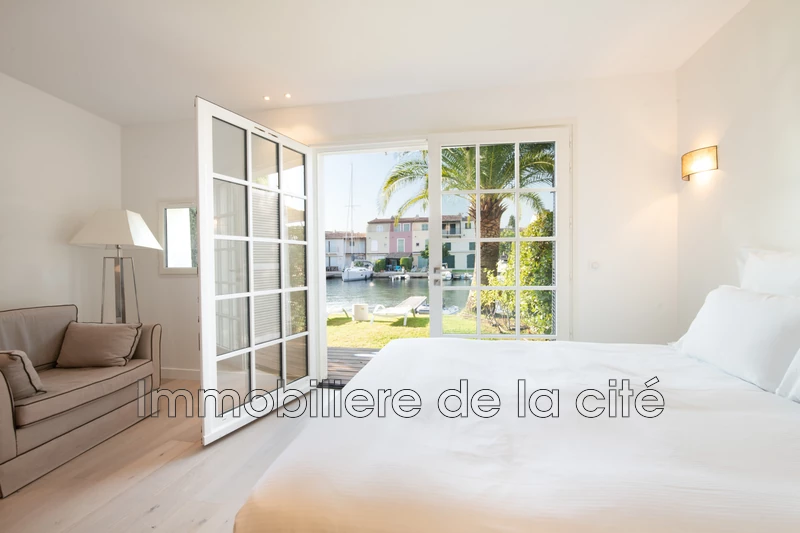Vente Borderive et Maisons Spéciales Port Grimaud  