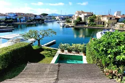 Photos  Maison Borderive et Maisons Spéciales à vendre Port Grimaud 83310