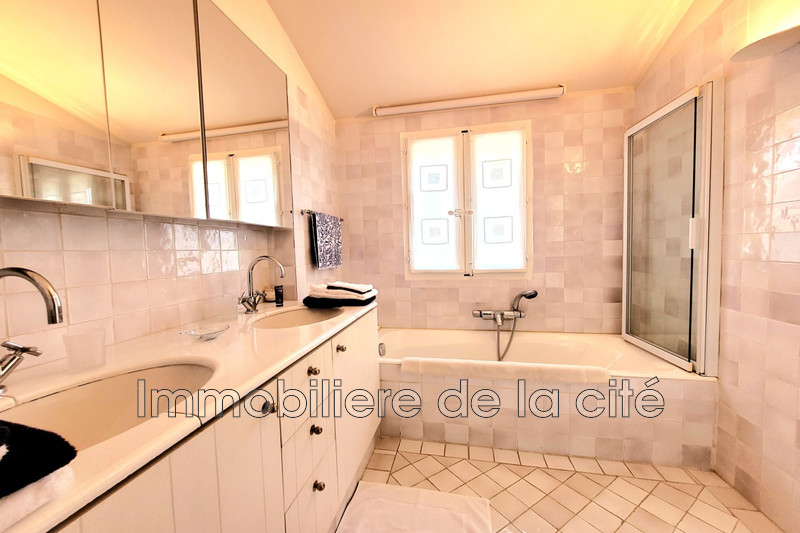 Vente Borderive et Maisons Spéciales Port Grimaud  