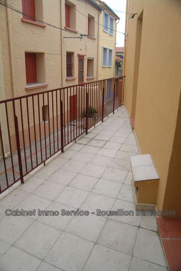 Maison de village Saint-Jean-Pla-de-Corts  Location maison de village  2 chambres   69&nbsp;m&sup2;