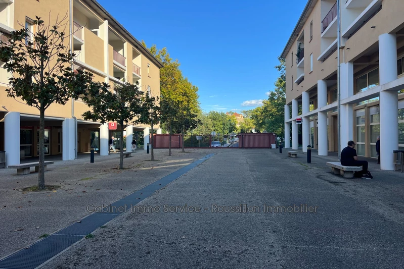 Professionnel local commercial Céret  