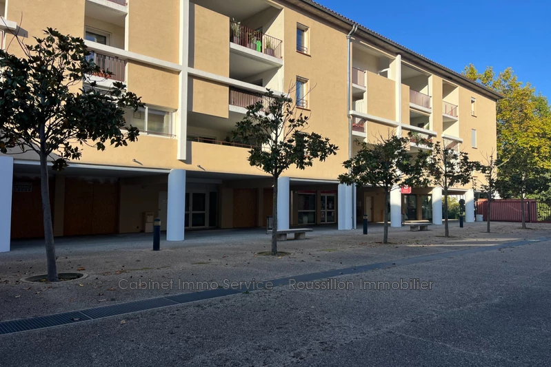 Professionnel local commercial Céret  