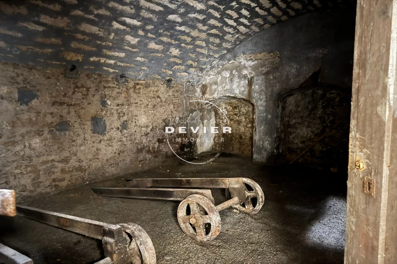 Location cave Montpellier  