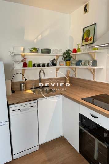 Appartement Sète  Location appartement  2 pièces   39&nbsp;m&sup2;