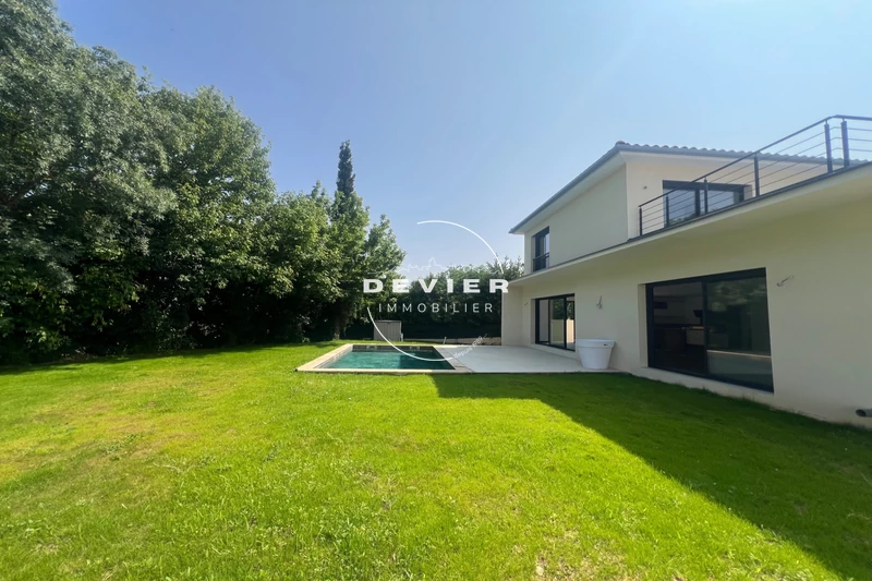 Villa contemporaine Fabrègues Fabregues,   achat villa contemporaine  5 chambres   212&nbsp;m&sup2;