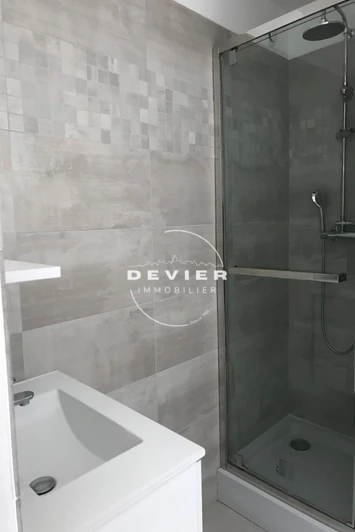 Location appartement Saint-Christol  