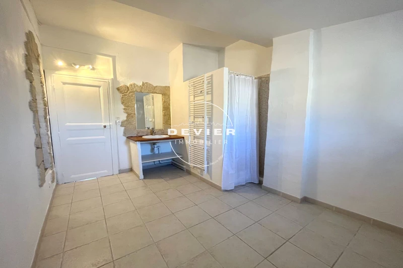 Location maison de village Castries  