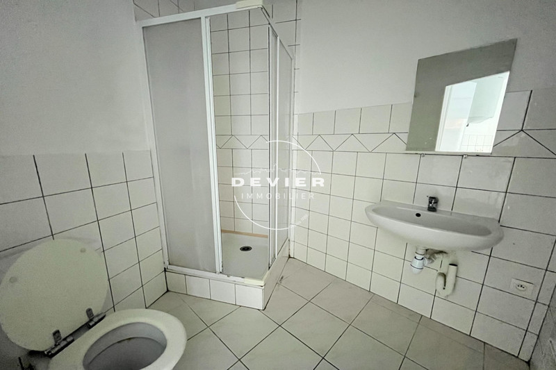 Location appartement Saint-Christol  