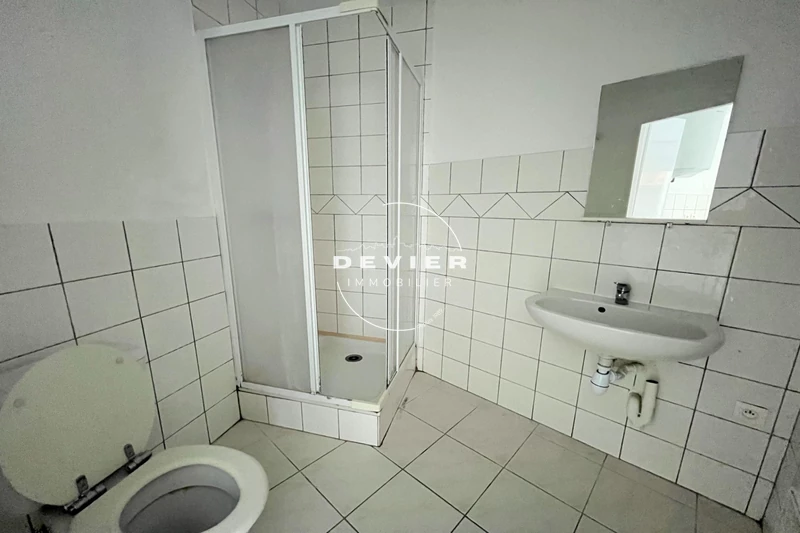 Location appartement Saint-Christol  