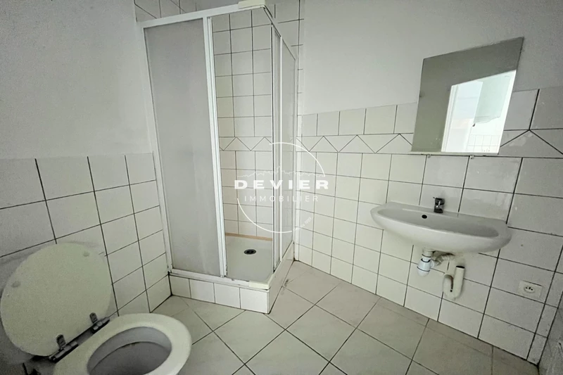 Location appartement Saint-Christol  