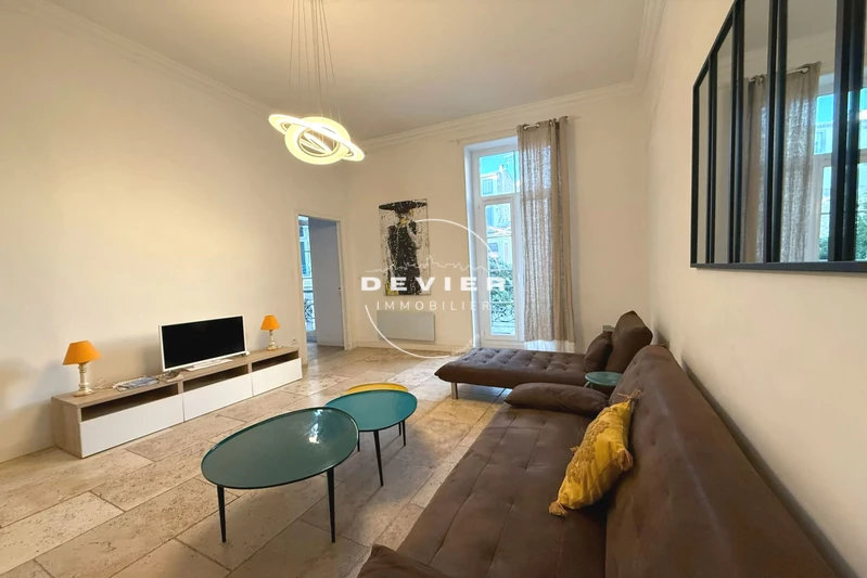 Location appartement Nîmes  