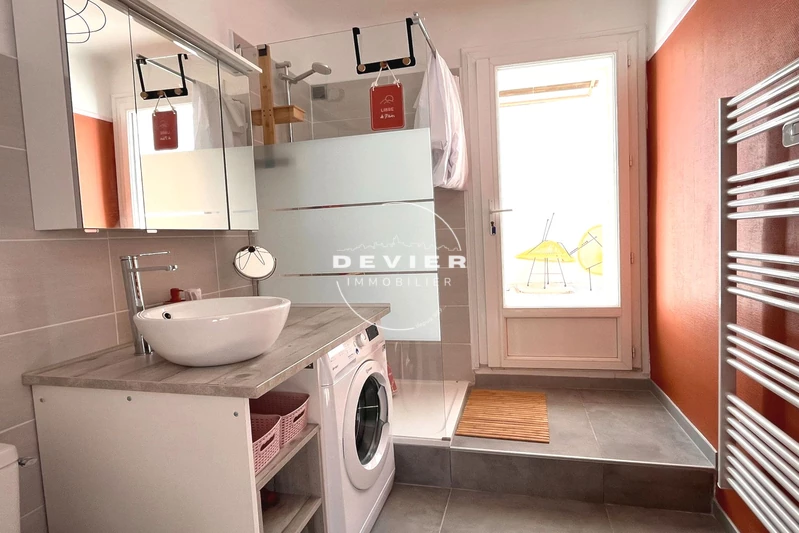 Location maison de village Saint-Geniès-des-Mourgues  
