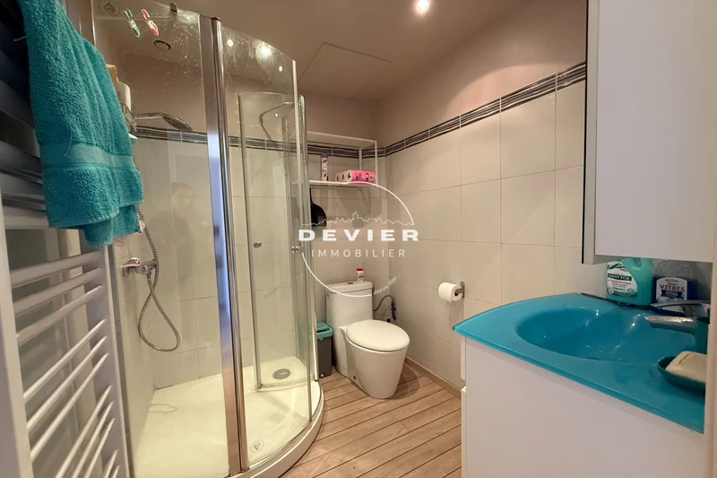 Location maison Castries  